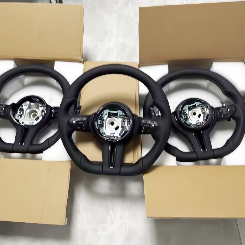 Car Accessories Website - Volante de couro para BMW F10